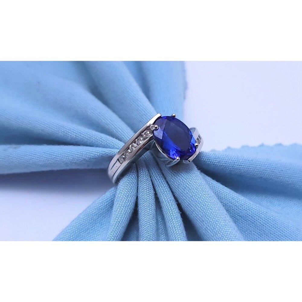 Beautiful 14K Karat Solid White Gold Designer Tanzanite & Diamond Ring - Size 6